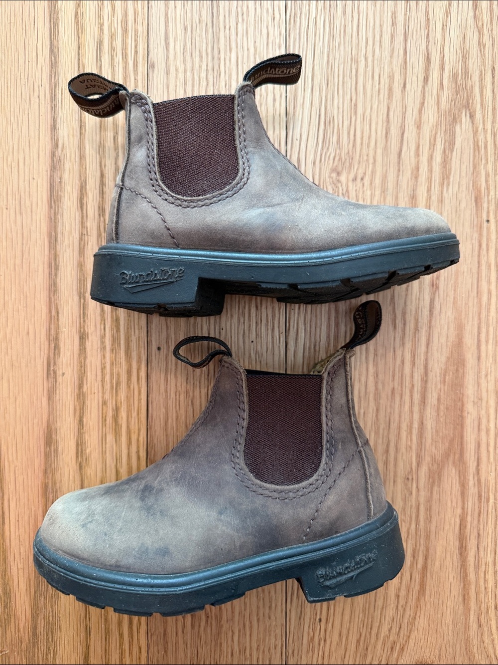 Blundstone Toddler Size 7 Dark Brown Pull-On Chelsea Boots - Picture 2 of 6
